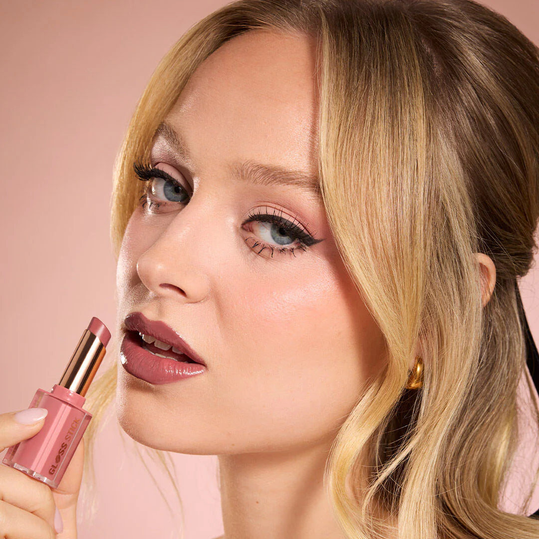 Makeup Revolution Pout Lip Gloss Stick Creme Brulee Mauve 4pc Set + 1 Full Size Product Worth 25% Value Free