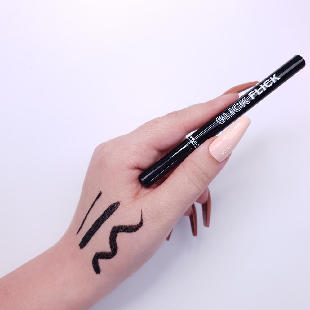 Revolution Relove Slick Flick Eyeliner Black - HOK Makeup