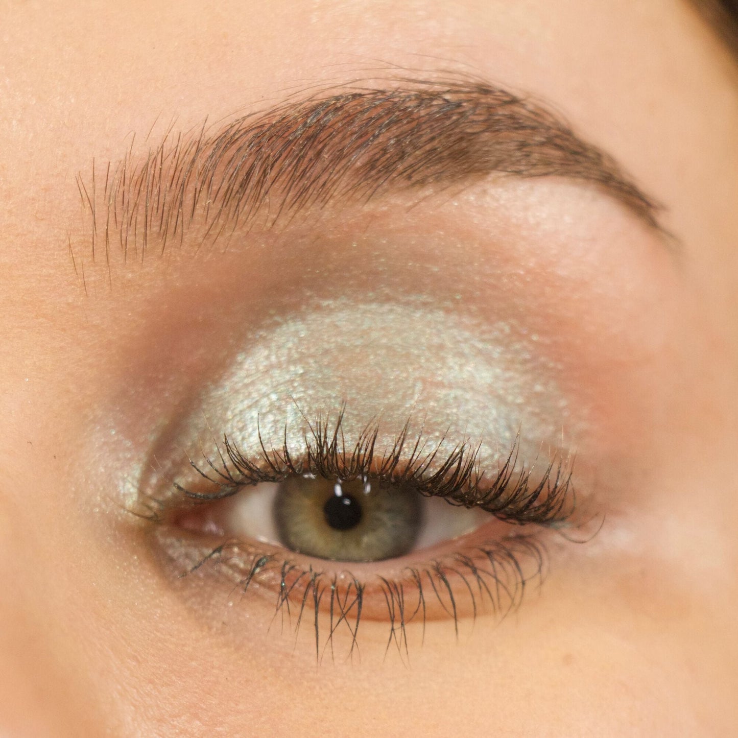 Makeup Revolution Lustre Wand Shadow Stick Teal Pop 4pc Set + 1 Full Size Product Worth 25% Value Free