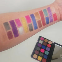 Makeup Revolution Forever Flawless Constellation Eyeshadow Palette 4Pcs Set + 1 Full Size Product Worth 25% Value Free