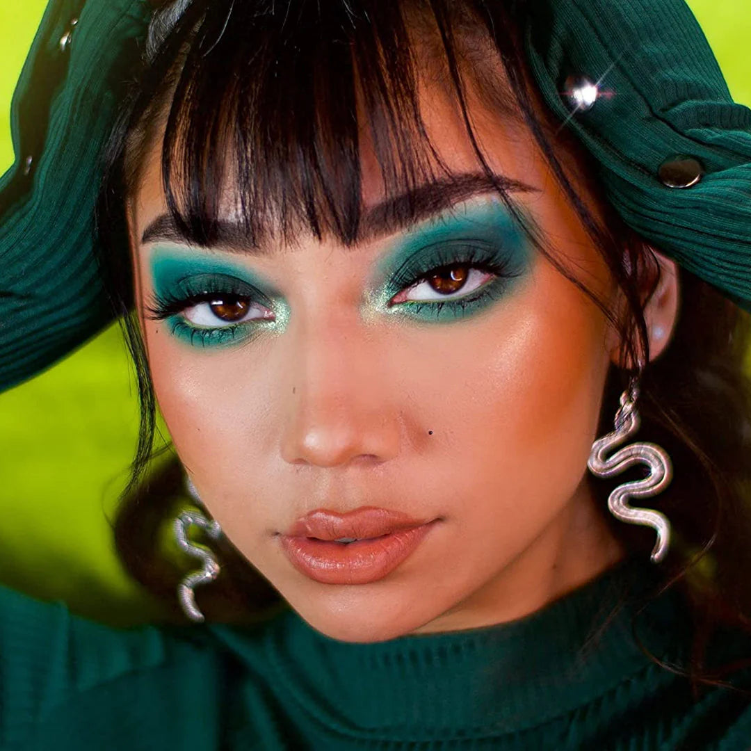 Makeup Revolution Forever Flawless Chilled with Cannabis Sativa Eyeshadow Palette 4Pcs Set + 1 Full Size Product Worth 25% Value Free