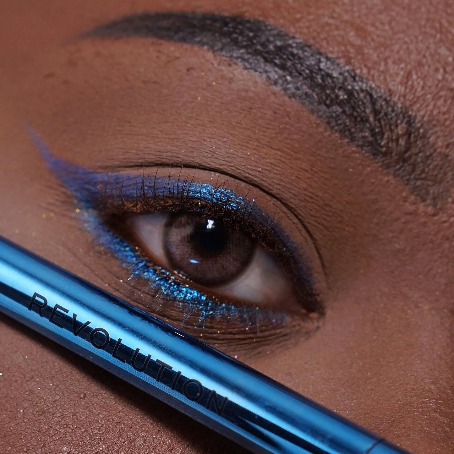 Makeup Revolution Metallic Duochrome Eyeliner Deep Space 4pc Set + 1 Full Size Product Worth 25% Value Free