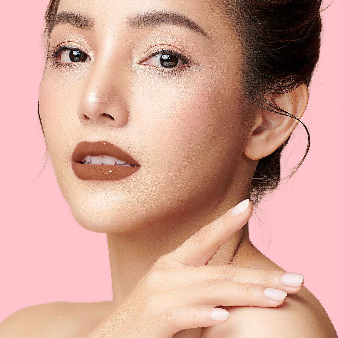 Pinkflash Ever Glossy Moist Lipgloss-G06# Milk 4pc Set + 1 Full Size Product Worth 25% Value Free