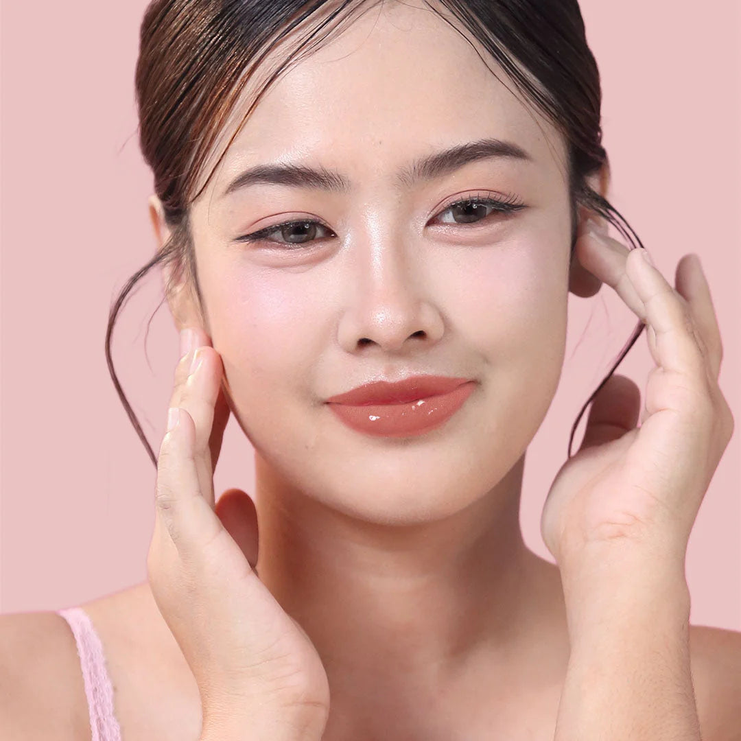 Pinkflash Ever Glossy Moist Lipgloss-G02# Shelter 4pc Set + 1 Full Size Product Worth 25% Value Free