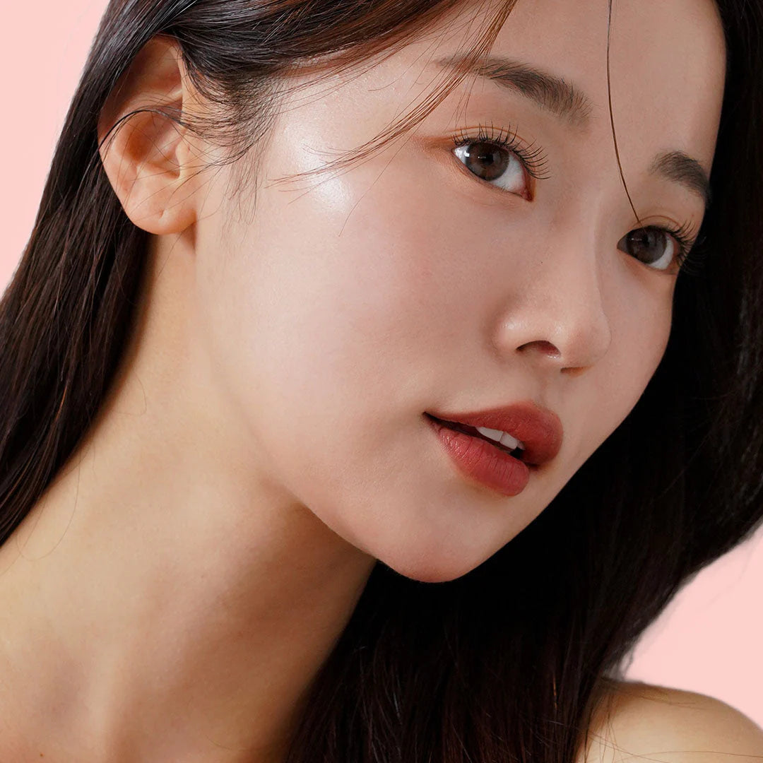 Pinkflash Duo Lipgloss-D02# 4pc Set + 1 Full Size Product Worth 25% Value Free
