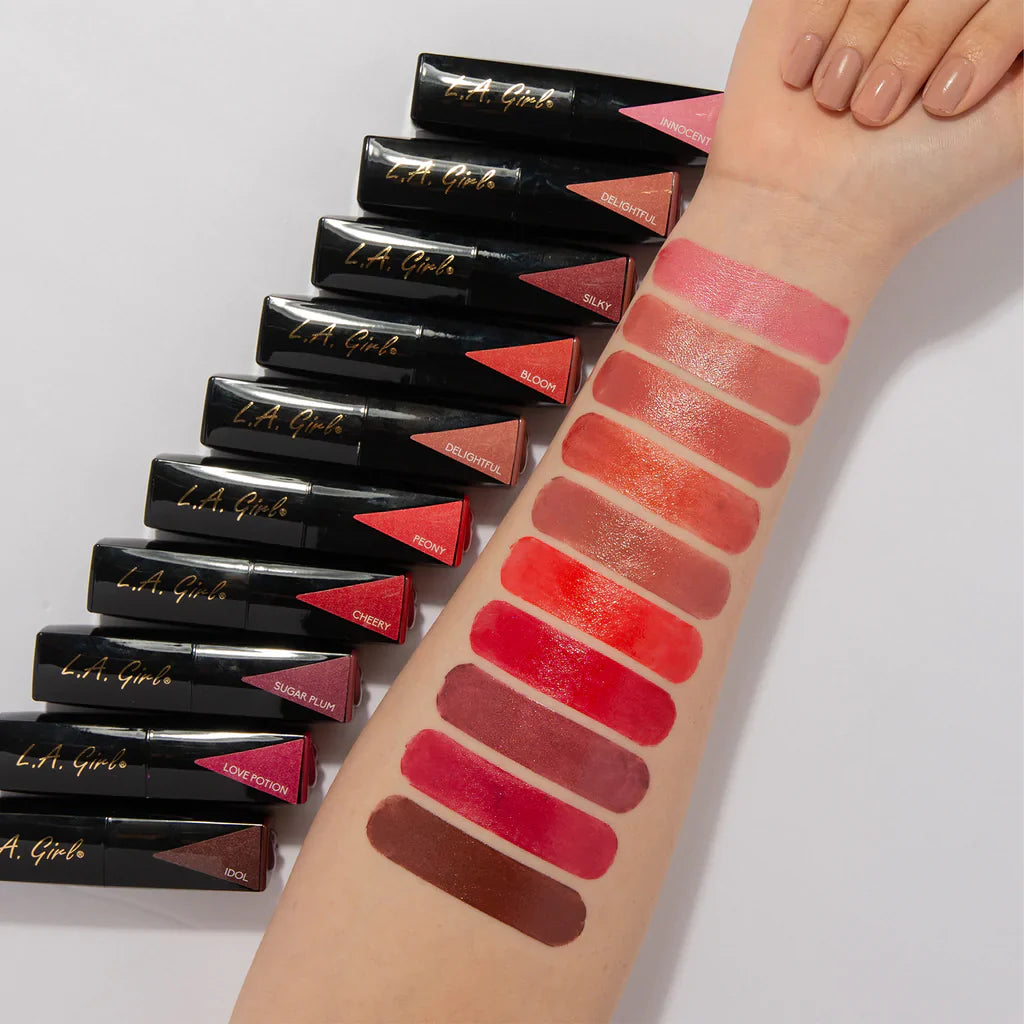 L.A. Girl  Lip Attraction Lipstick-Bloom 4Pc Set + 1 Full Size Product Worth 25% Value Free