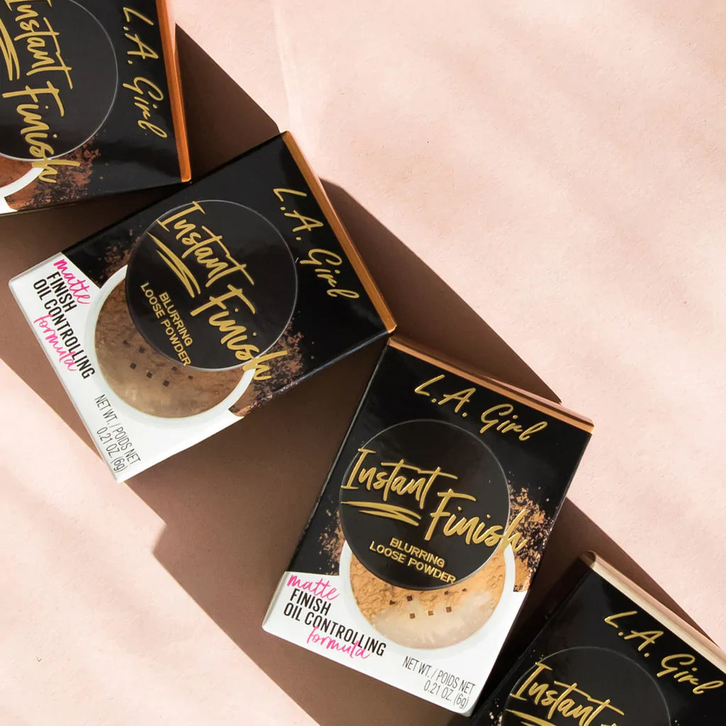L.A. Girl Instant Finish Blurring Loose Powder Medium 4pc Set + 1 Full Size Product Worth 25% Value Free