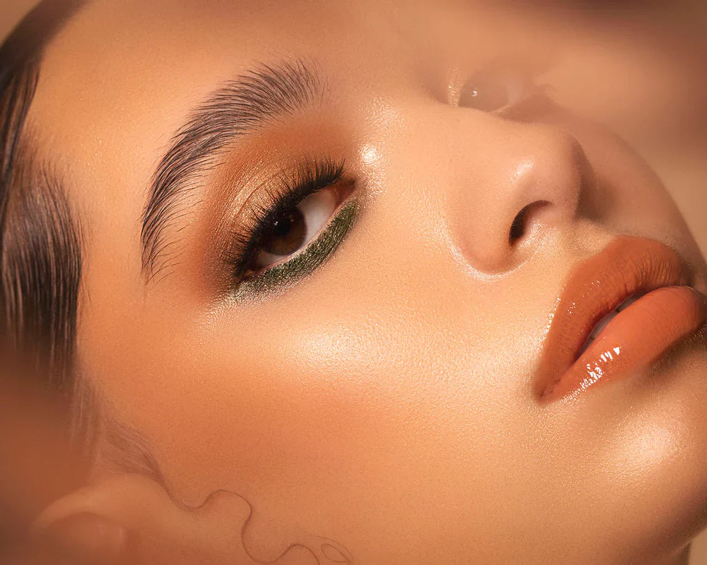 L.A. Girl  Sunkissed Glow Longwear Eyeshadow Stick-Sandy Desert 4Pc Set + 1 Full Size Product Worth 25% Value Free